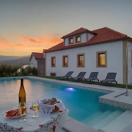 Quinta De Remoaes * Melgaço