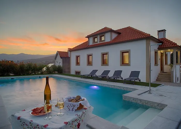 Quinta De Remoaes * Melgaço