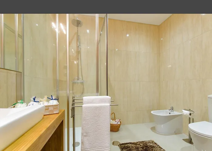 Quinta De Remoaes Feriehus *